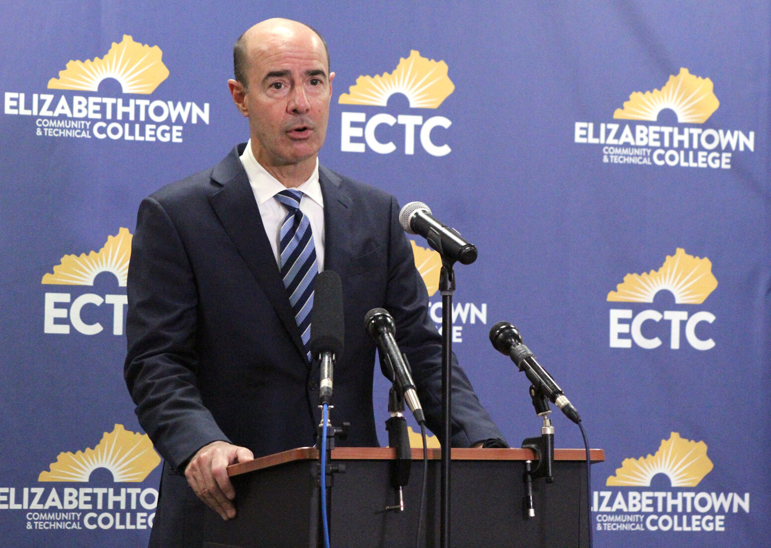 U.S. Labor Secretary tours, speaks at ECTC